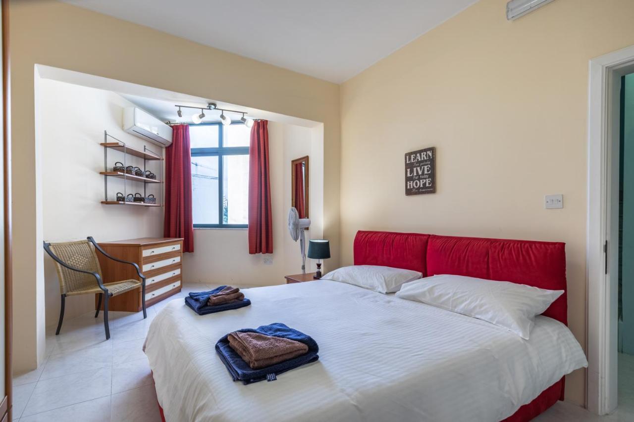 Fantastic 3 Bedroom Duplex Penthouse With Terrace 슬리에마 외부 사진